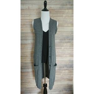 Sleeveless cardi